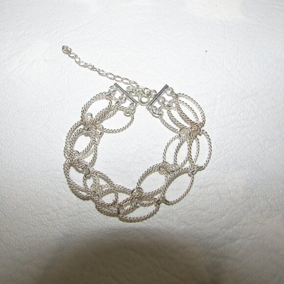 Sterling Silver Triple Link Bracelet - NEW - Picture 7 of 9